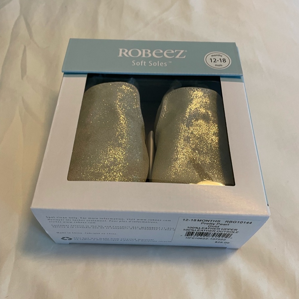 NWT Robeez 12-18 m gold moccasins